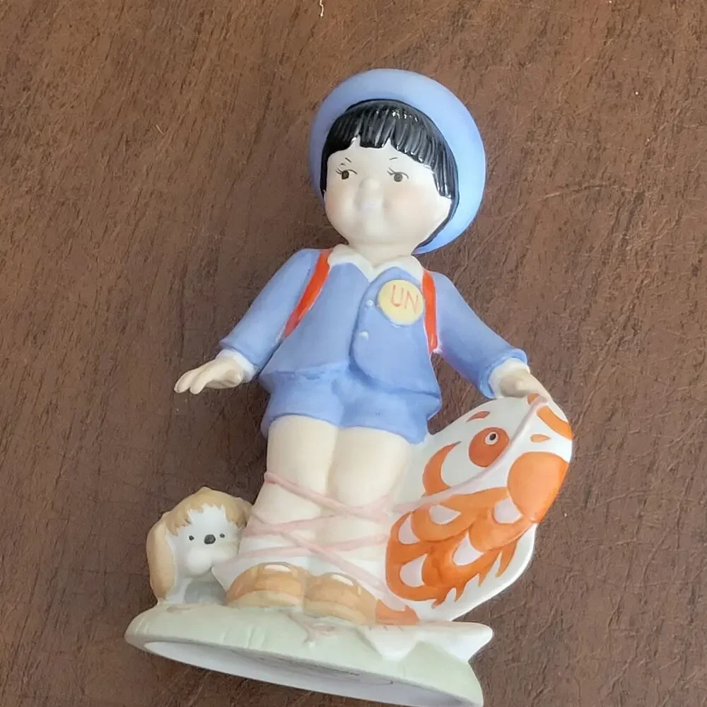 Vintage The United Nations UN Children Taro from Japan 1978 Porcelain